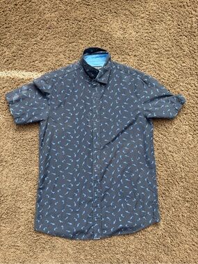 Vintage Sahara Club Men's M Blue Shark Print Short Sleeve Button-Up Collar Shirt